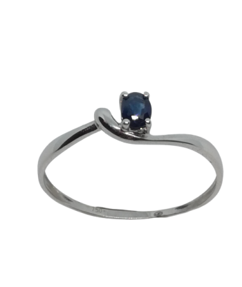 Bague en or gris, saphir en linge