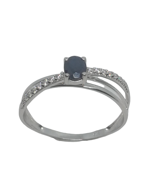 Bague en or gris, saphir et oxydes de zirconium Economisez 